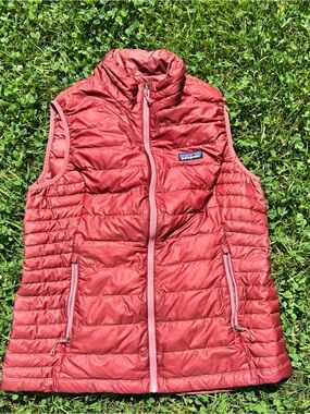 Patagonia Women's Coral-Red Lightweight Quilted Down Vest
